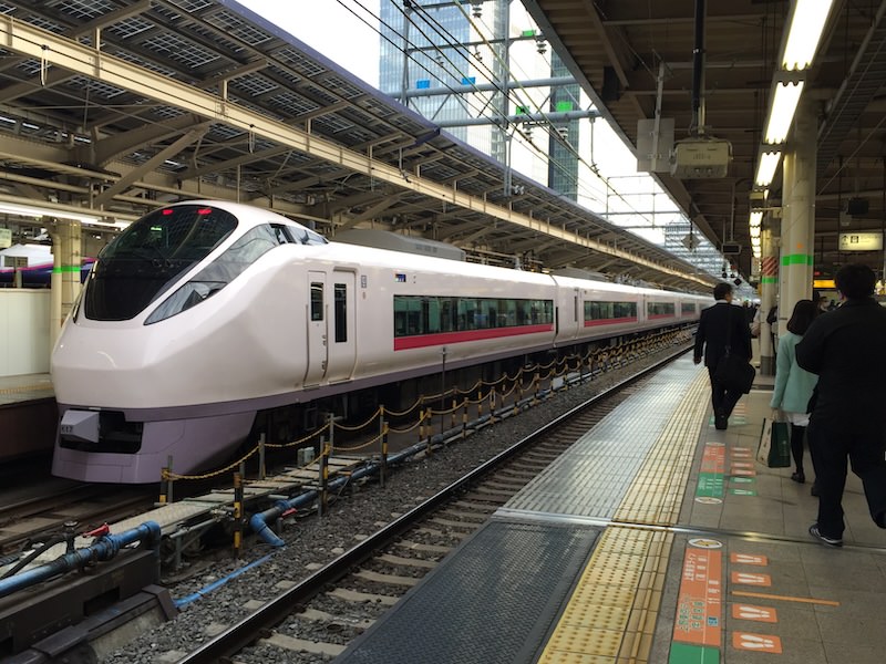 上野東京ラインには常磐線の特急「ひたち」「ときわ」も品川駅まで乗り入れる