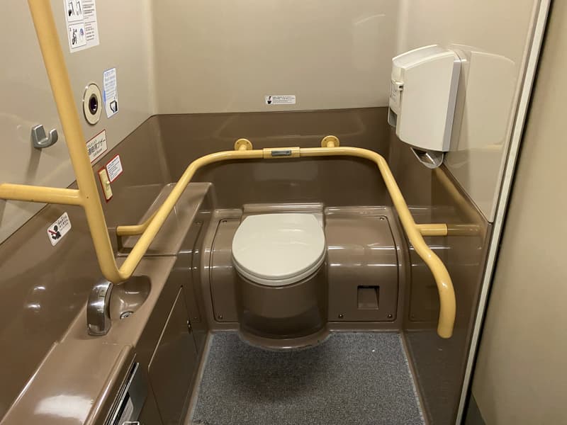 山陽新幹線ひかりレールスターこだまの男女兼用トイレ