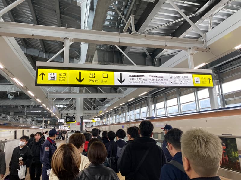 北陸新幹線敦賀駅から在来線への乗り換え