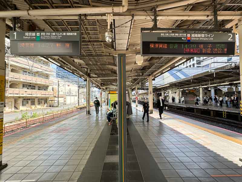 池袋駅の埼京線1番線ホーム