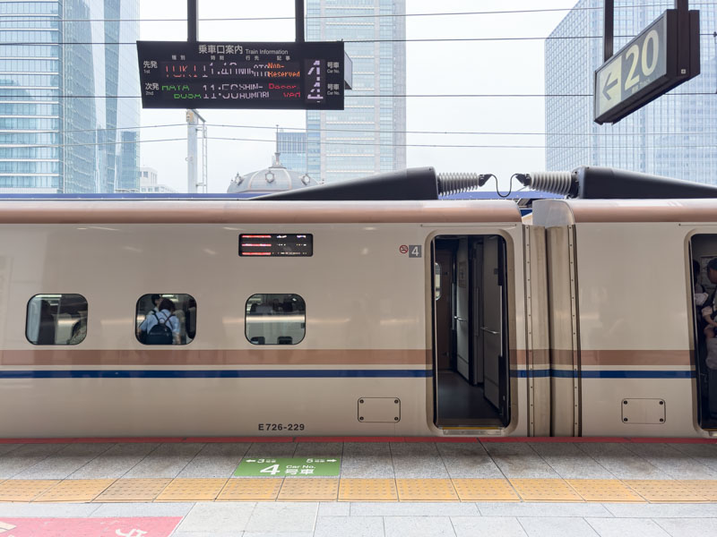 東京駅 上越新幹線とき乗車口案内