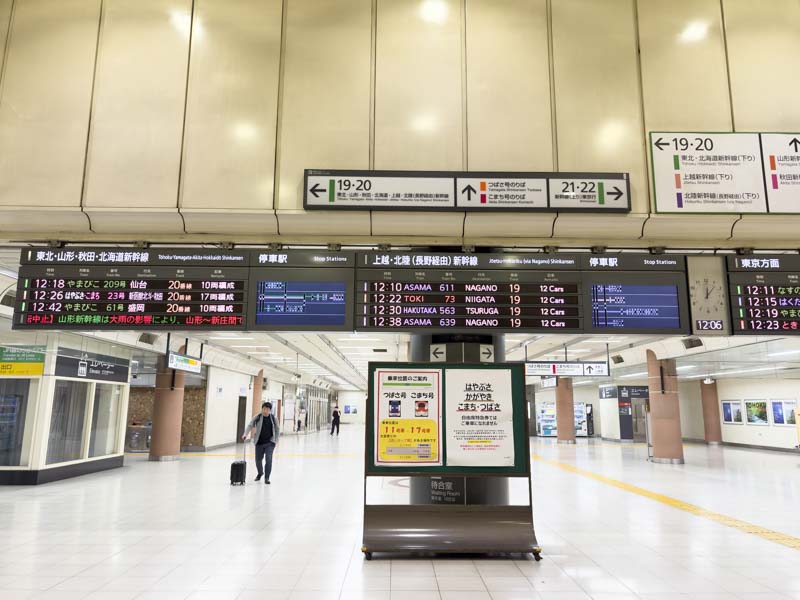 上野駅 新幹線ホーム地下3階の電光掲示板