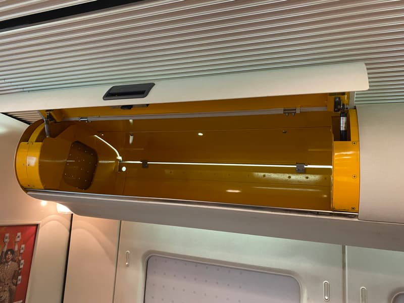 特急ソニックの荷物置き場
