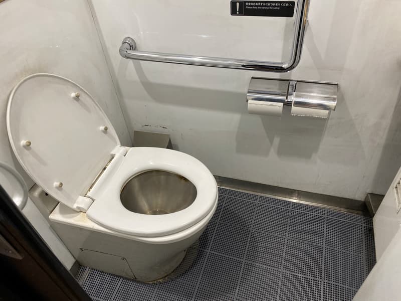 九州横断特急のトイレ